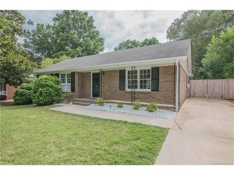 836 E John St, Matthews, NC 28105 photo 1