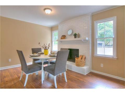 836 E John St, Matthews, NC 28105 photo 5