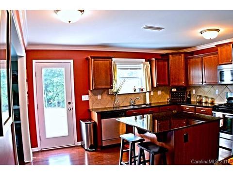3252 Saddlebrook Dr, Midland, NC 28107 photo 5