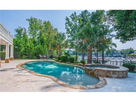21413 Baltic Dr, Cornelius, NC 28031 photo 2