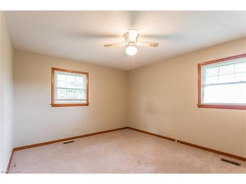 56 Tree Haven Dr, Brevard, NC 28712 photo 7