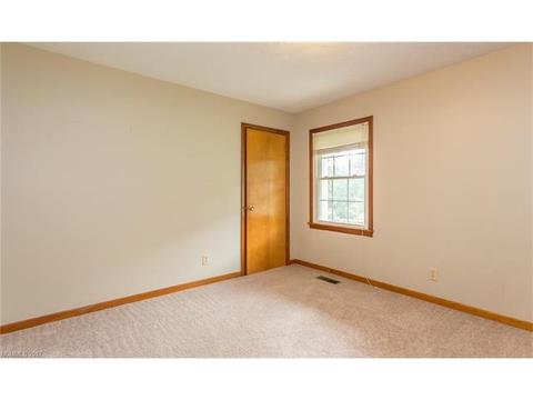 56 Tree Haven Dr, Brevard, NC 28712 photo 10