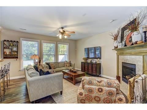 17519 Harbor Walk Dr, Cornelius, NC 28031 photo 4