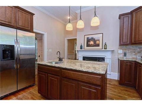 8 Wright Ave, York, SC 29745 photo 8