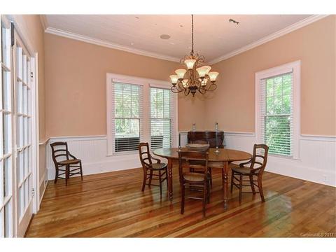 8 Wright Ave, York, SC 29745 photo 5