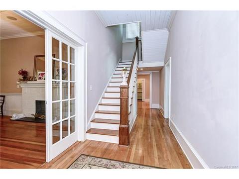 8 Wright Ave, York, SC 29745 photo 3