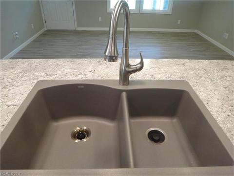 83 Dillingham Rd, Brevard, NC 28712 photo 9