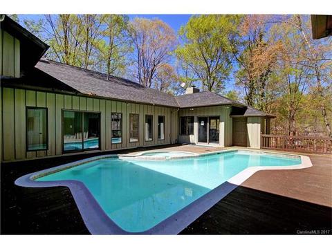 8744 Hardin Ct, Terrell, NC 28682 photo 2