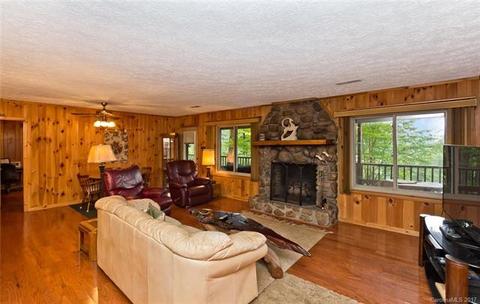 64 Hampton Gap Dr, Mars Hill, NC 28754 photo 3