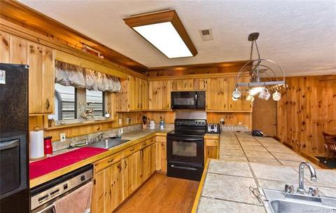 64 Hampton Gap Dr, Mars Hill, NC 28754 photo 8
