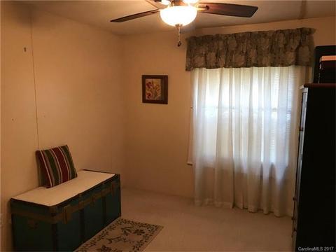 1572 Pheasant Ln, Denver, NC 28037 photo 3