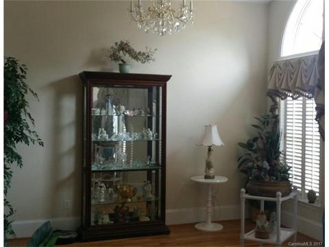 895 E Ritchie Rd, Salisbury, NC 28146 photo 4