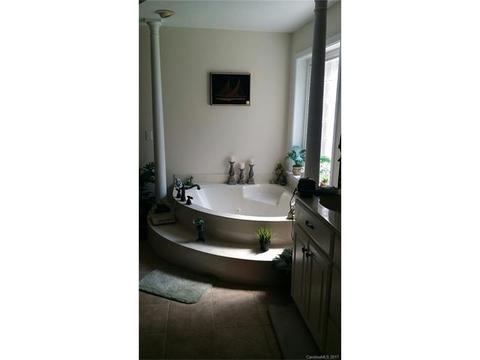895 E Ritchie Rd, Salisbury, NC 28146 photo 8