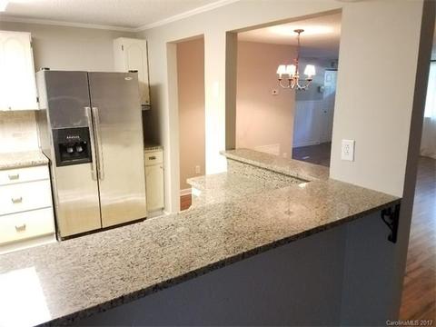 12124 Mapleton Rd, Charlotte, NC 28273 photo 4