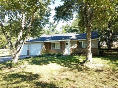 12124 Mapleton Rd, Charlotte, NC 28273 photo 2