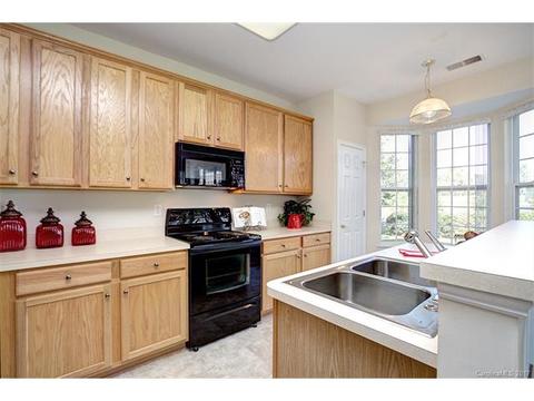 3261 Sapphire Ln, Fort Mill, SC 29708 photo 7