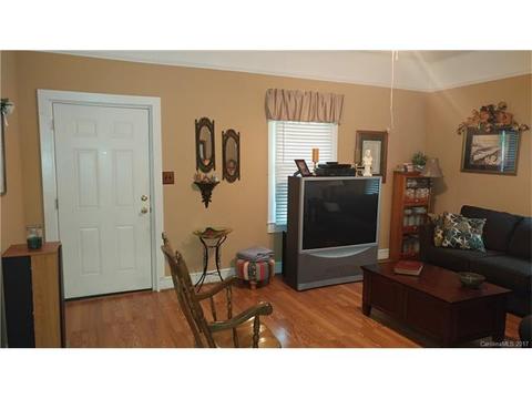 318 Vance Ave, Kannapolis, NC 28081 photo 3