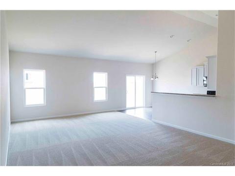 2101 Boulder Ct, Ranlo, NC 28054 photo 3