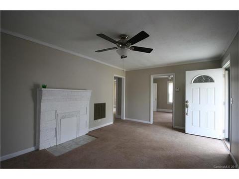 506 E 13th St, Kannapolis, NC 28083 photo 1