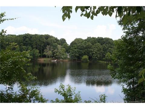 3207 Duck Point Dr, Monroe, NC 28110 photo 2