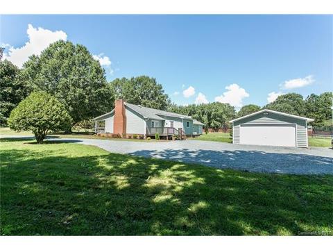 2316 Fowler Secrest Rd, Monroe, NC 28110 photo 2
