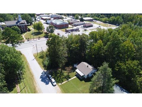 49 Hampton Ct, Columbus, NC 28722 photo 9