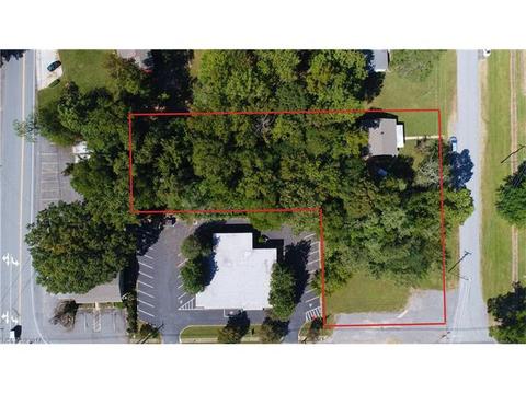 49 Hampton Ct, Columbus, NC 28722 photo 2