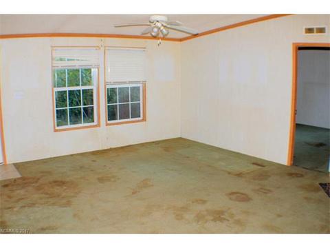 211 Thunder Rd, Clyde, NC 28721 photo 6