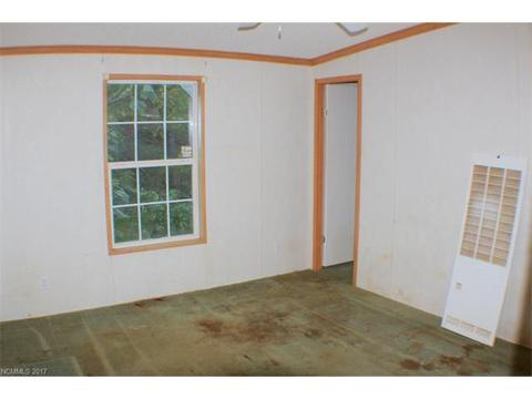211 Thunder Rd, Clyde, NC 28721 photo 11
