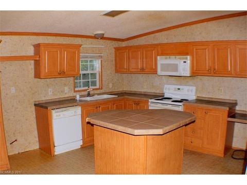 211 Thunder Rd, Clyde, NC 28721 photo 4