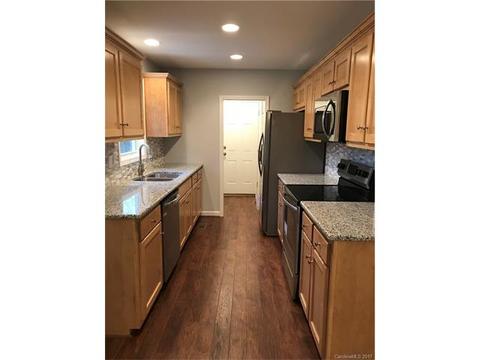 2942 Loop Rd, Lincolnton, NC 28092 photo 4