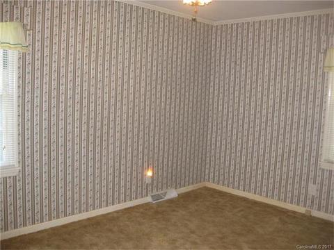 618 Gurley St, Albemarle, NC 28001 photo 8