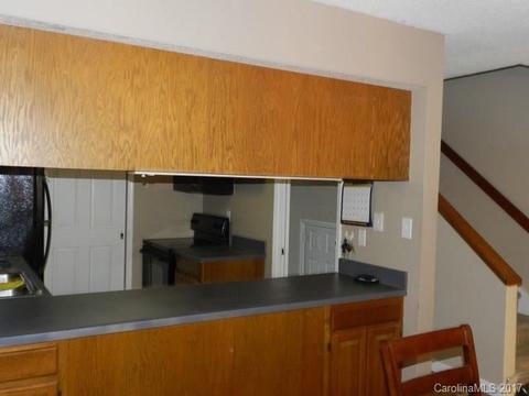 5186 Corbin Ln, Hickory, NC 28601 photo 8
