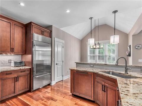 53 Ledgestone Dr, Fairview, NC 28730 photo 8