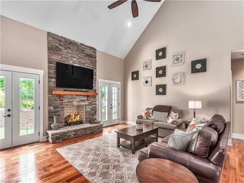 53 Ledgestone Dr, Fairview, NC 28730 photo 5