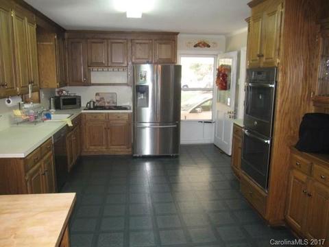 242 Tram Rd, Lancaster, SC 29720 photo 9