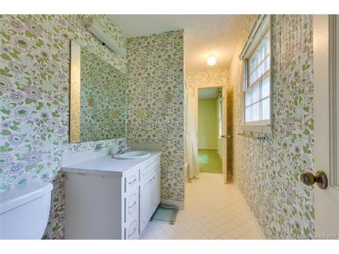 6744 Glover Ln, Stanley, NC 28164 photo 11