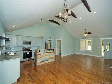 327 King Stepp Rd, Mill Spring, NC 28756 photo 7