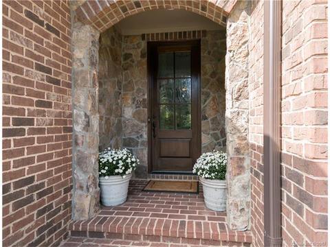 8915 Robbins Pond Rd, Cornelius, NC 28031 photo 2