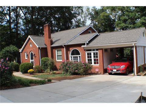 302 Jetton St, Davidson, NC 28036 photo 2