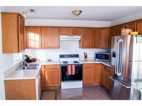 1633 Mackenzie Ln, Monroe, NC 28110 photo 4