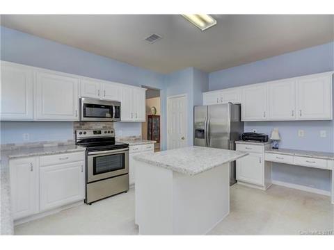 20719 Waters Edge Ct, Cornelius, NC 28031 photo 12