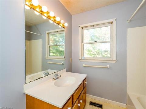 3 Morrow Dr, Fairview, NC 28730 photo 17