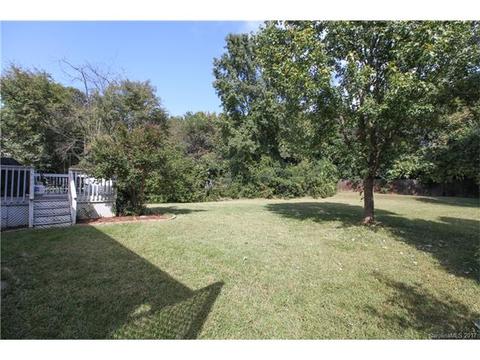 19612 Tryon St, Cornelius, NC 28031 photo 2