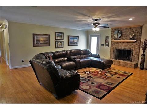 997 Grant Dr, Denver, NC 28037 photo 5