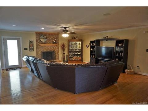 997 Grant Dr, Denver, NC 28037 photo 4