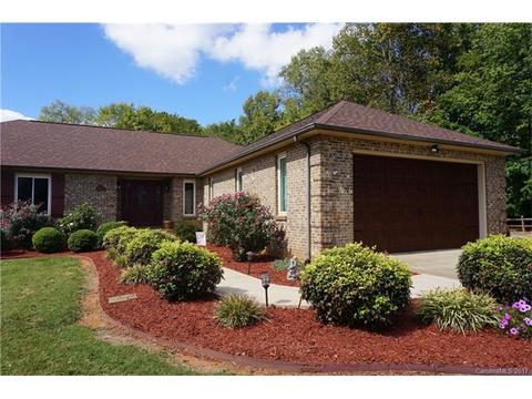 997 Grant Dr, Denver, NC 28037 photo 2