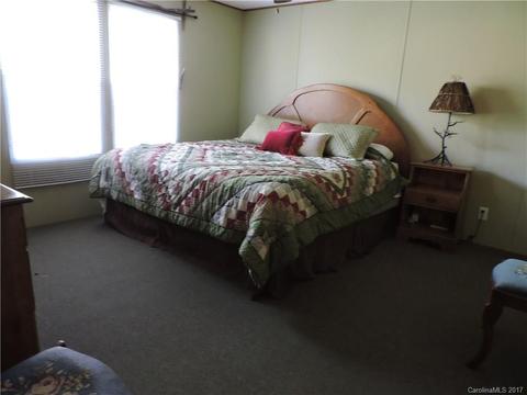 182 Covington Ln, Spruce Pine, NC 28777 photo 9
