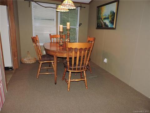 182 Covington Ln, Spruce Pine, NC 28777 photo 5