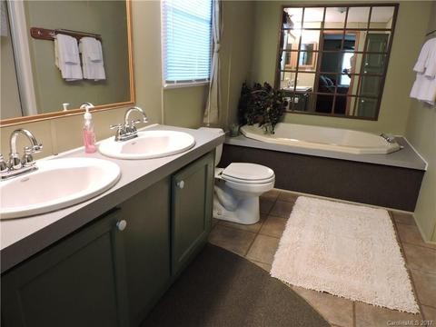 182 Covington Ln, Spruce Pine, NC 28777 photo 10